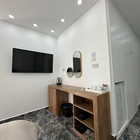 Apartment Long - Blue Wave *